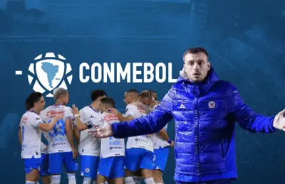 Martín Anselmi con brazos abiertos y jugadores de Cruz Azul/Foto Reporte índigo.