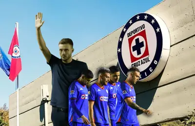 Martín Anselmi saludando y jugadores de Cruz Azul/Foto Martí Blog.