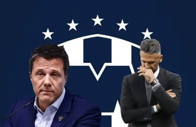 Martín Demichelis cabizbajo y José Antonio Noriega/Foto Pinterest.