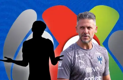 Martín Demichelis y silueta de futbolista/Foto Claro Sports.