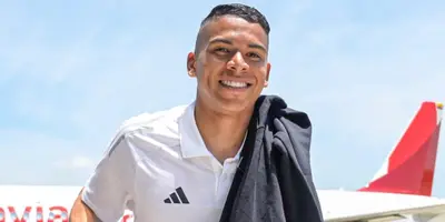 Mier en viaje con Colombia. Foto: Selección Colombiana