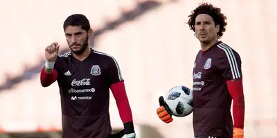 Miguel Herrera ventiló que Guillermo Ochoa y Jesús Corona tuvieron una fuerte riña de cara al Mundial de Brasil 2014