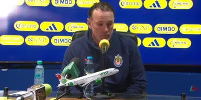 Milito en confe. Captura de TUDN