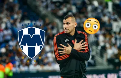 Nahuel Guzmán, escudo de Rayados y emoji de apenado/ Foto Posta Deportes.