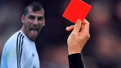 Nahuel Guzmán y tarjeta roja Foto: TalCual