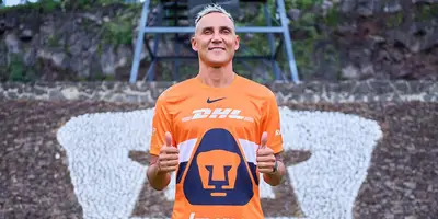 Navas en llegada a Pumas. Foto: FOX