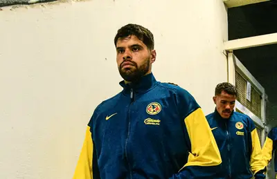 Néstor Araujo/Foto Dataref.