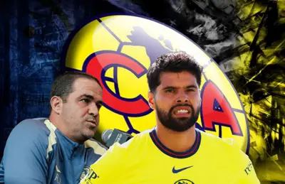 Néstor Araujo y André Jardine con micrófono/Foto AzulcremasUSA.com