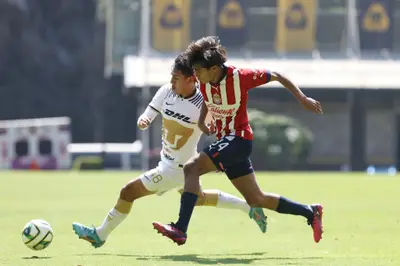 Ni con incorporaciones del primer equipo en la Sub 20 pudo ganar Pumas.