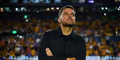 Nicolás Larcamón en el Volcán / FOTO MEXSPORTS