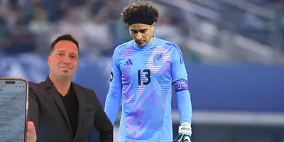 Ochoa en partido, foto de ESTO, con Merlo al frente