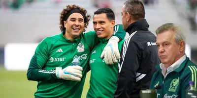 Ochoa y Malagón en entrenamiento. Foto: Mediotiempo
