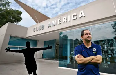 Oficinas del América, Jardine de brazos cruzados y jugador celebrando/ Foto Sports illustrated.