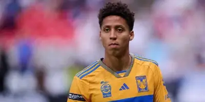 Ozziel en partido con Tigres. Foto: Mexport