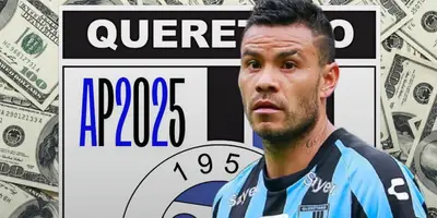 Pablo Barrera junto al escudo de Querétaro FC / FOTO LIBRE EXPRESIÓN