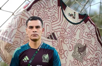 Rafael Márquez y jersey de la Selección Mexicana/Foto Fútbol Total.