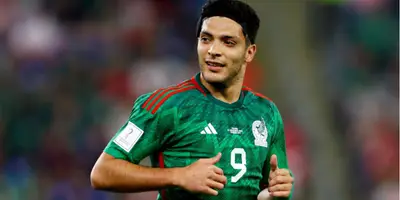 Raúl en partido. Foto: Récord