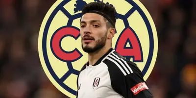 Raúl Jiménez en partido con el Fulham. Foto: Récord.