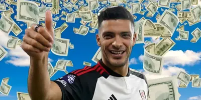 Raúl Jiménez le diría adiós al Fulham, el equipo que le ofrece 6 MDD de sueldo.