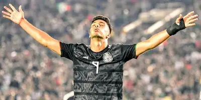 Raúl Jiménez se puso al Tri al hombro y le salvó el duelo a Jaime Lozano con el doblete.