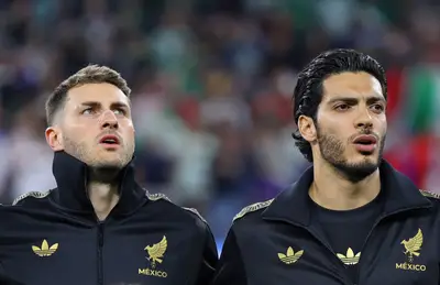 Raúl Jiménez y Santiago Giménez/ Foto Jóvenes Futbolistas MX.