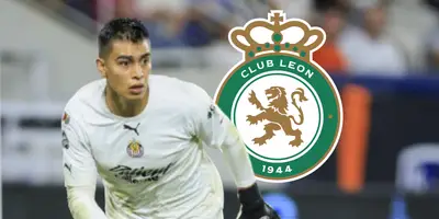 Raúl Rangel junto al escudo del Club León / FOTO TRANSFERMARKT