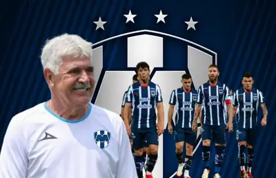 Ricardo Ferretti y jugadores de Monterrey/Foto Enzo de Taquito.