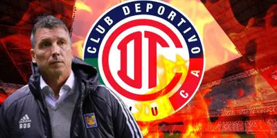 Robert Dante Siboldi junto al escudo del Toluca / FOTO X