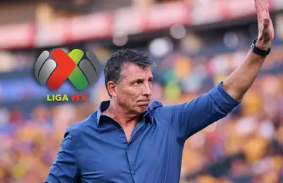 Robert Siboldi y logo de la Liga MX/Foto El Financiero.