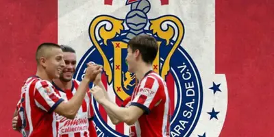 Roberto Alvarado, Cade Cowell y Armando González / FOTO X