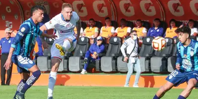‘Rodo’ sacó un zurdazo que se coló en la esquina del arco de Pachuca a los ocho minutos de juego