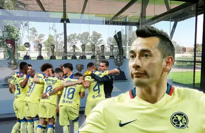 Rubens Sambueza y jugadores del América/ Foto Milenio.