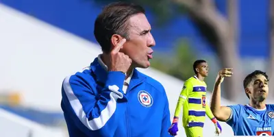 Sánchez en partido con Cruz Azul. Foto: Fútbol Total