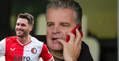 Santiago Giménez junto a Dennis te Kloese