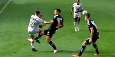 Se armó la campal por una acción que no le gustó al equipo rival.