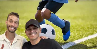 Sergio Canales junto a Humberto Suazo / FOTO X