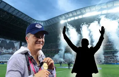 Silueta de entrenador alzando brazos y José Antonio Noriega/ Foto Once Diario.