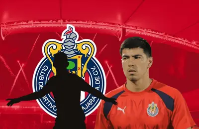 Silueta de jugador celebrando y Erick Gutiérrez observando/Foto Rayados.