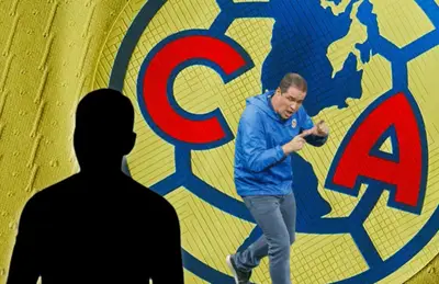 Silueta de jugador y André Jardine molesto/Foto Fútbol Total.