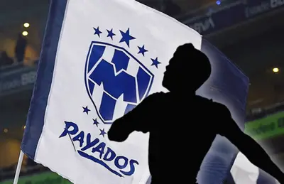 Silueta de jugador y bandera de Monterrey/ Foto Rayados.