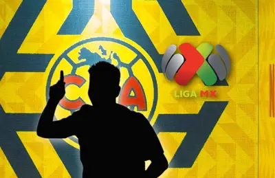 Sombra de Efraín Álvarez celebrando y logo de Liga MX/Foto Club América.