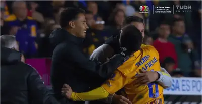 Terminó el partido en el Volcán Universitario.