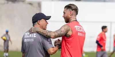 Torrent con Ramos en entreno. Foto: Rayados