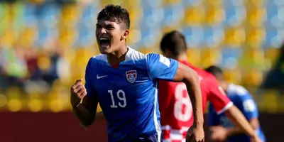 Un delantero más se suma a la lista de jugadores con doble nacionalidad que prefiere jugar para las barras y las estrellas