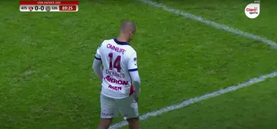 Un mensaje más que claro, eso fue lo que la afición de las Chivas de Guadalajara le dejó a Javier Hernández, pues lo abuchearon sonoramente.