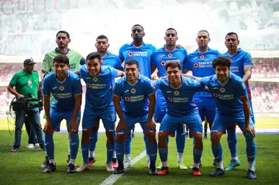 Una prueba bastante interesante el once inicial que mandó Joaquín Moreno.