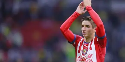 Una sorpresa total en el Guadalajara con el nuevo empleo del Cone Brizuela, se iría de Chivas.