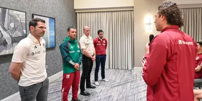Uno de los líderes del Tri le dio una bienvenida única a Jaime Lozano en la Selección Mexicana.