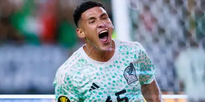 Uriel Antuna le cambió la cara a la Selección y marcó un gol muy extraño ante Uzbekistán.