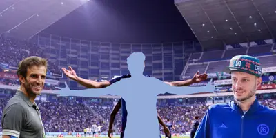 Uriel Antuna, tapado, celebrando el gol de Cruz Azul en el Estadio Cuauhtémoc. Foto: Esto